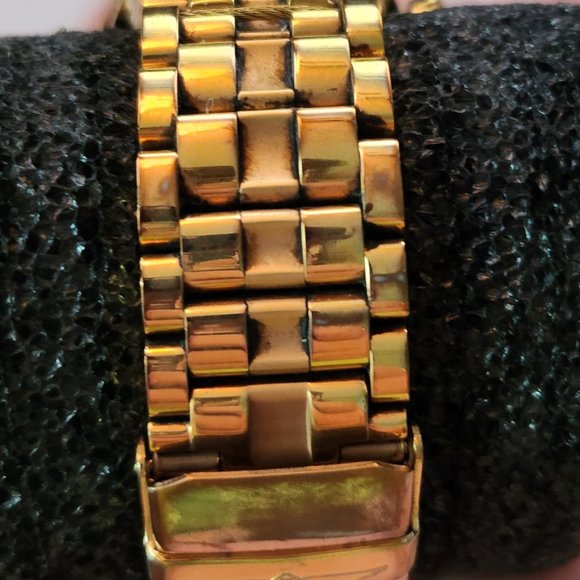 Invicta Reserve Women's Bolt Zeus Gold Tone Chrono Watch & Divers Case - Picture 7 of 11